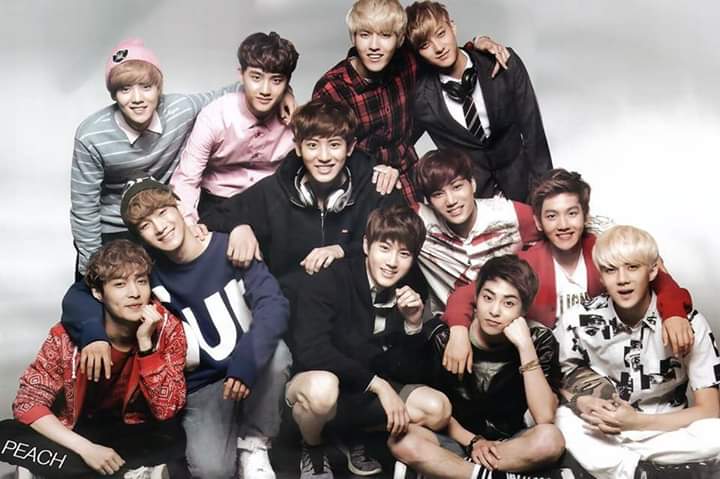 DoKyung85880213's tweet photo. @BBMAs #BBMAsTopSocial EXO @weareoneEXO 
Aeries! EXO always try the best and give us strength from EXO's songs. https://t.co/xe6kOTQsY1