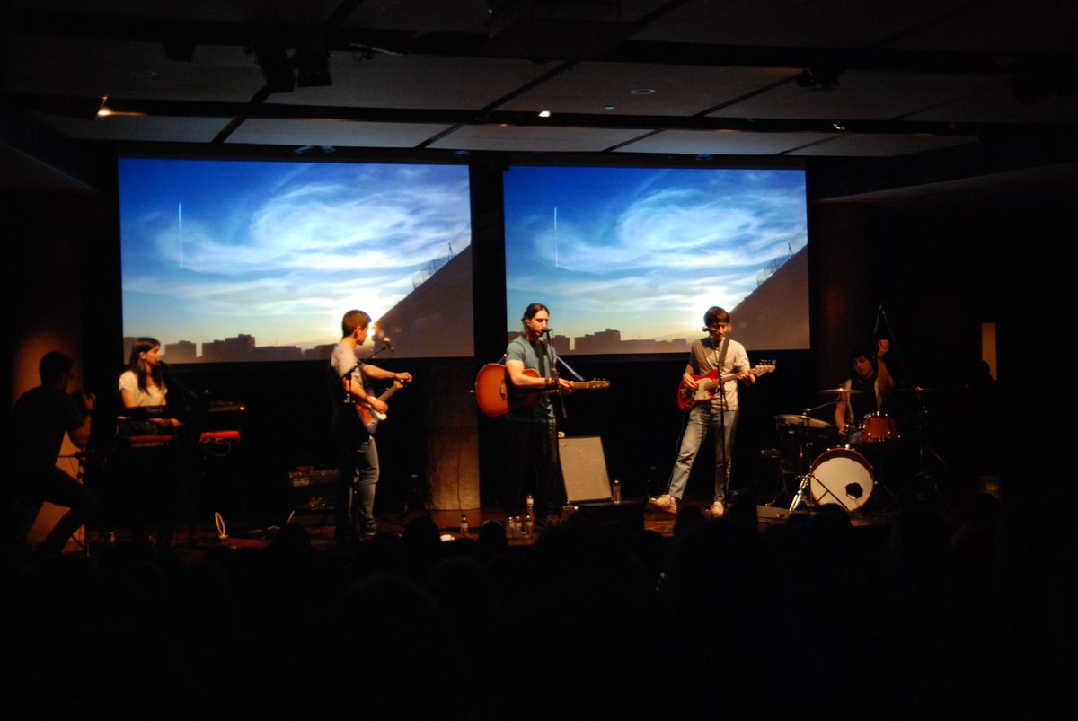 abaoaqu_'s tweet photo. Celebrem Sant Jordi amb bona música i bon cinema! Les peces cinematogràfiques que acompanyen les cançons d’@avstralgrup ja es poden veure al web de #cinemaencurs. Una gran oportunitat per reviure el concert-projecció del 5 d'abril al #PedreraArtLab! https://t.co/vD6SmnWETw https://t.co/4yoUBLVTP9