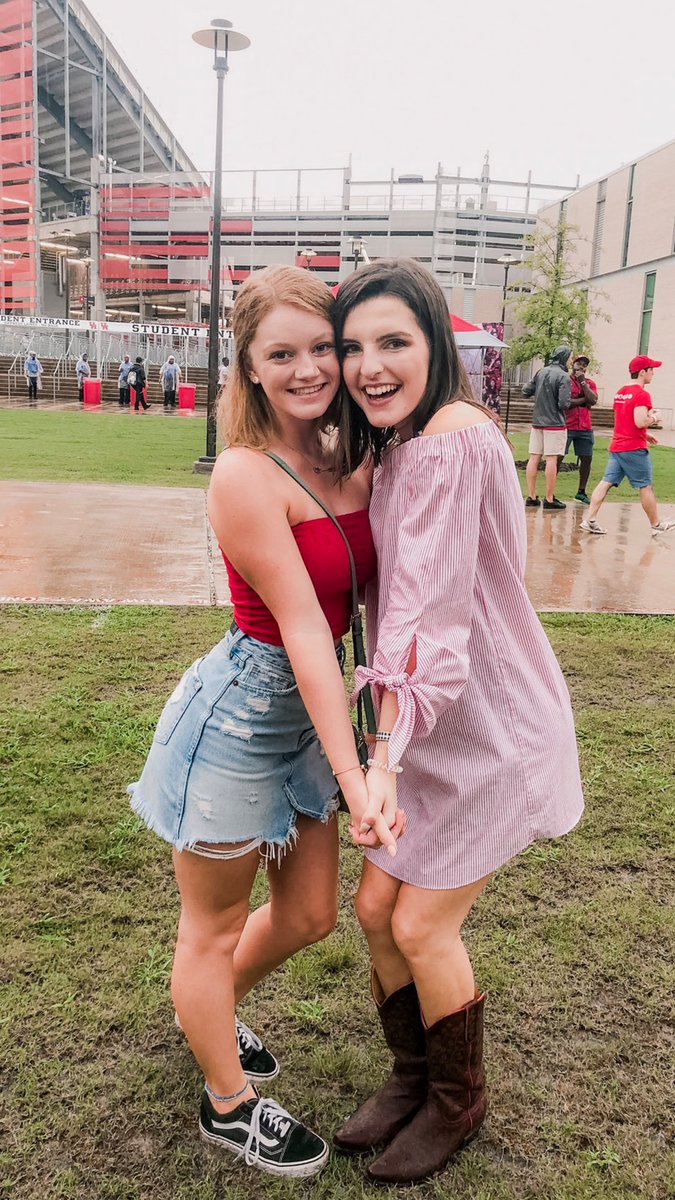 Houston Chi Omega tweet media