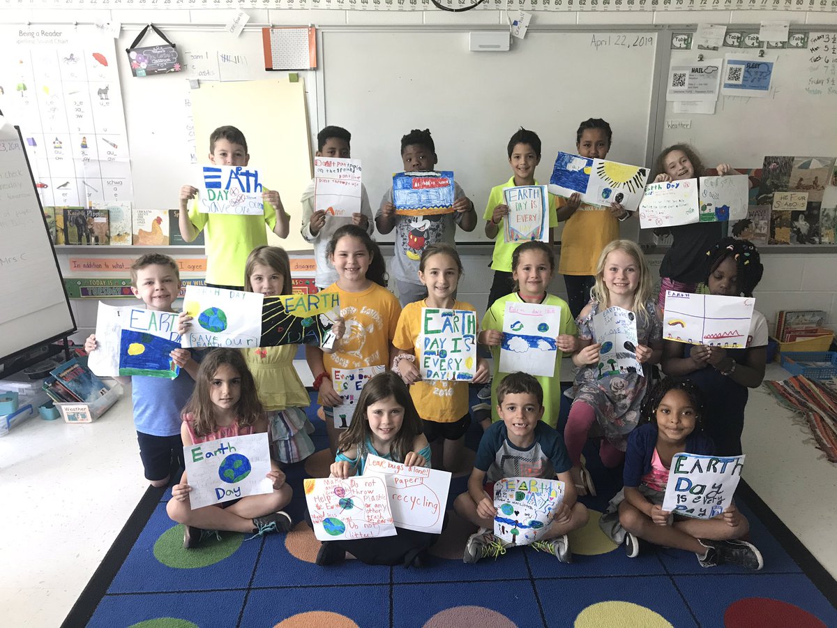 #earthday #earthdayiseveryday #yellowforenergysavers <a href="/StratfordLndgES/">Stratford Landing ES</a>