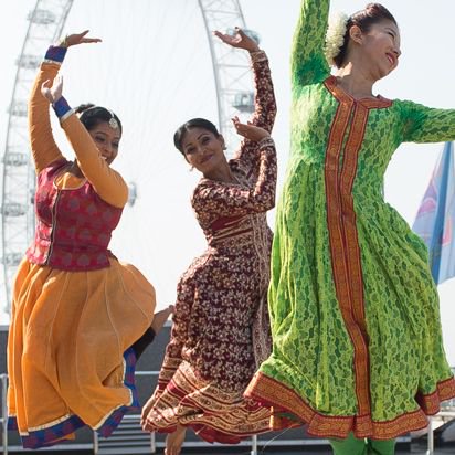 Akademi's tweet photo. 2019 we celebrate #Akademiat40 and the richness of South Asian dance in the UK. We’ve invited artists to submit information on London-based events between Apr 2019 and Apr 2020 to form the #AkademiAssociated programme. Find out more / join the programme: https://t.co/Vo7oorX0Ak https://t.co/bRJTKdlLIz
