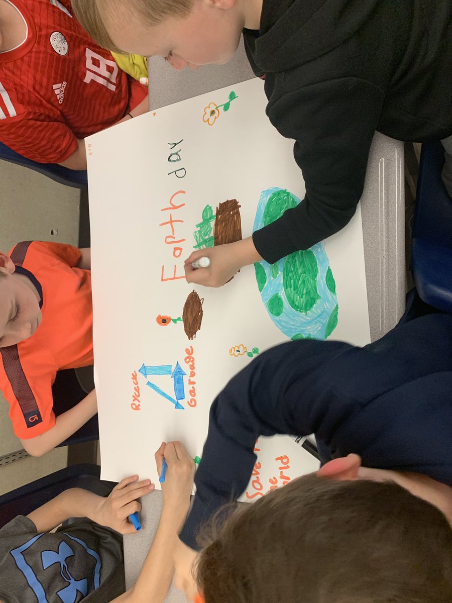 BrantHillsPS's tweet photo. Hawks groups for #EarthDay as student learn more about the environment and each class participating in the @crayola #colourcycle to recycle old markers instead of them ending up in the landfill https://t.co/xIW2CxTslw
