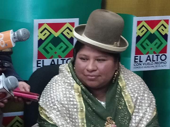 cocedal's tweet photo. Rebeca Cruz presidenta del Concejo Municipal de El Alto, indicó que el día mañana se llevará acabo la sesión 25, que busca la creación de una ley municipal donde se quiere implementar un nuevo distrito y así poder cumplir con todas las necesidades de cada urbanización de El Alto. https://t.co/Cp0DmBgKk9