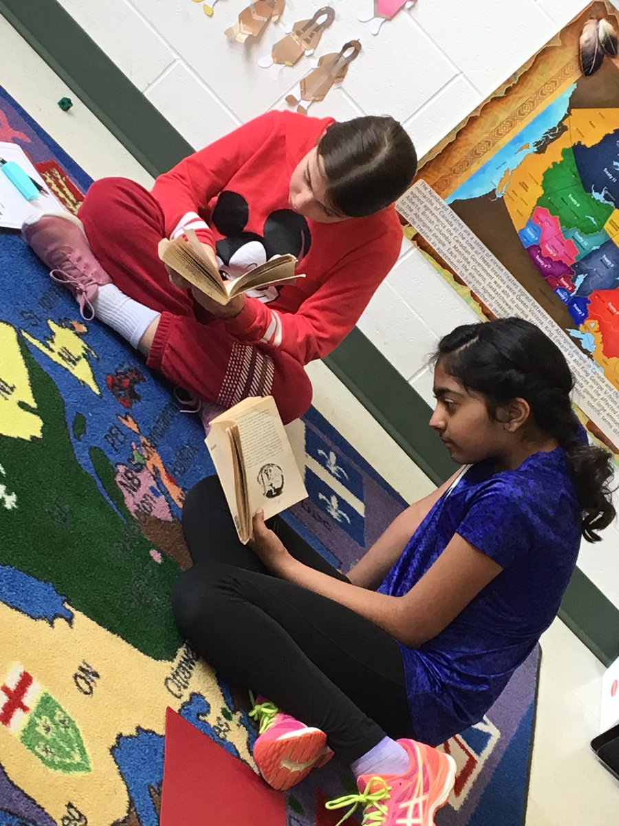 Mrskspalding's tweet image. A Book Club is so much more than just reading! 
#readingrocks #dictionarywork #visualization #discussion