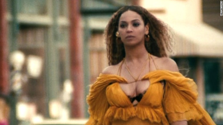 cnni's tweet photo. Beyoncé's 'Lemonade' is finally streaming on Spotify and Apple Music https://t.co/A5Mi1rr6O3 https://t.co/ujyaA1iSar