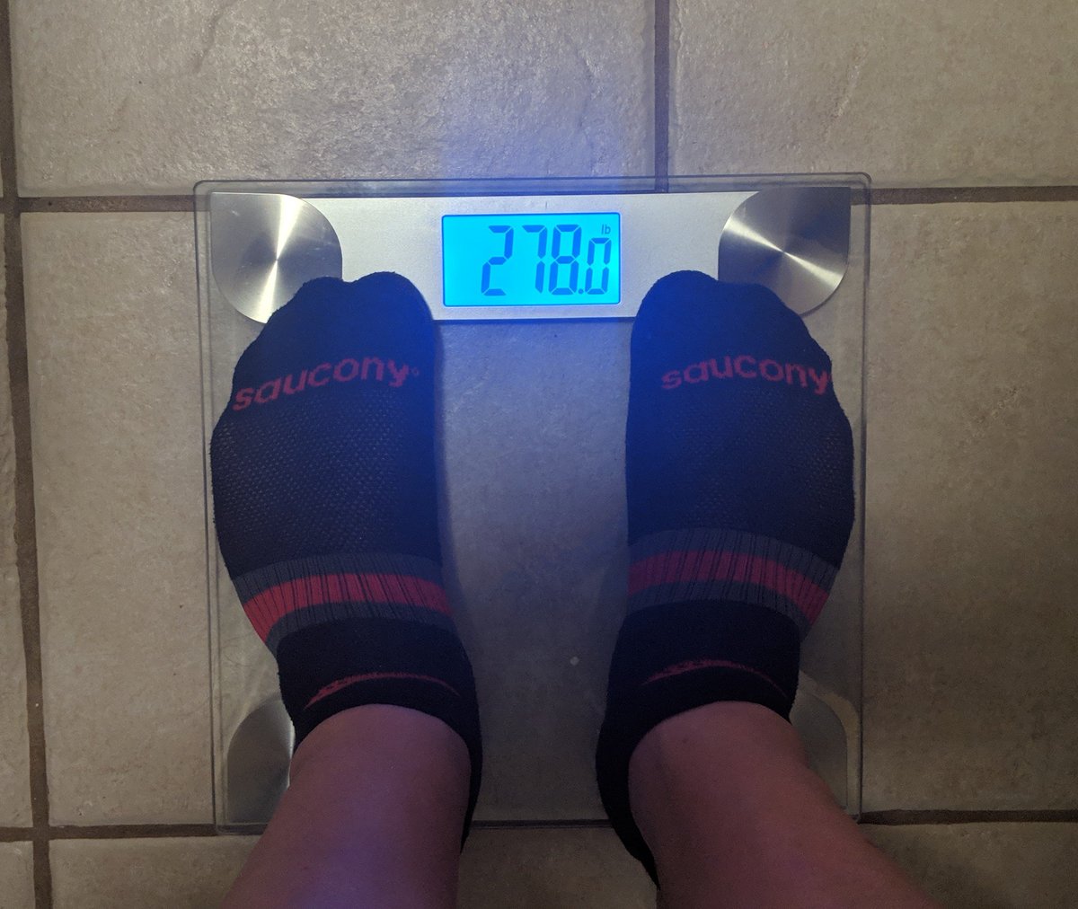jeremy_voss's tweet photo. WHAT? you have got to be kidding me?? This is RIDICULOUS! I knew i was feeling heavy but DAM! AMPED up cardio starts TODAY!! I need to be < 250 #wintersucks #springcut #cardio https://t.co/C0p7gFxlzW