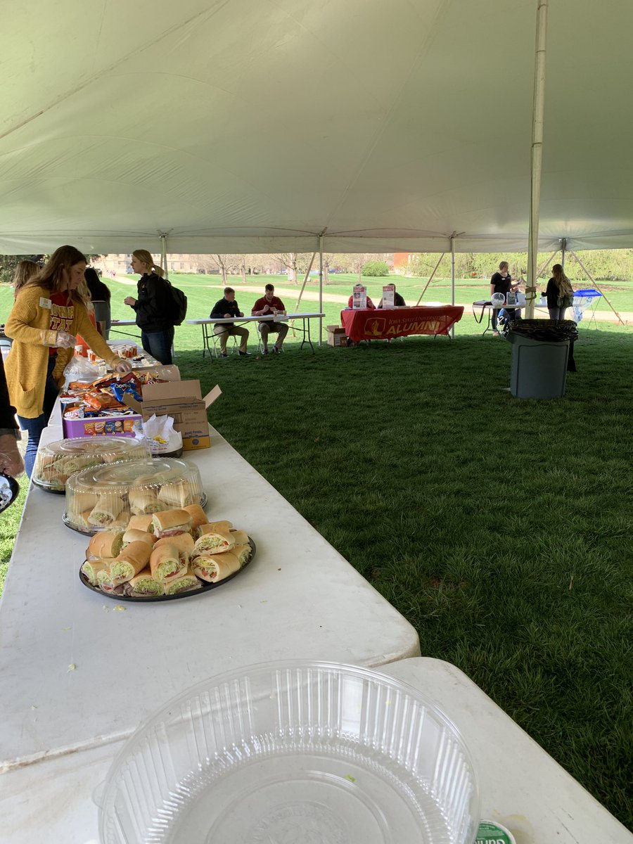 Come to Central Campus and enjoy some free Papa John’s pizza and Jimmy John’s subs between 11am-1pm!  #isuseniors2019