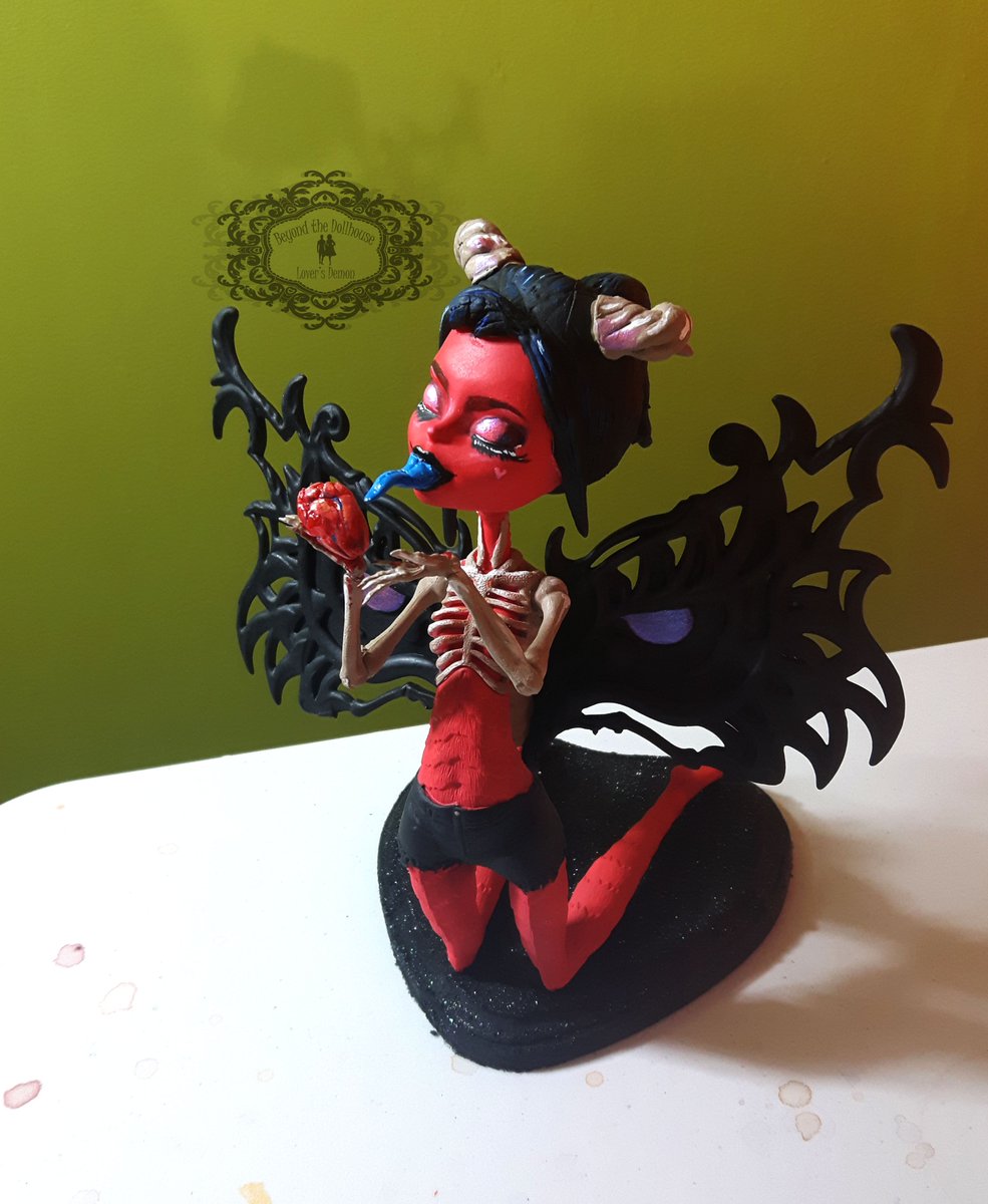 beyonddollhouse's tweet photo. Lover's Demon

#monsterhighrepaint #ooak #ooakdoll https://t.co/zoGBteMU4s