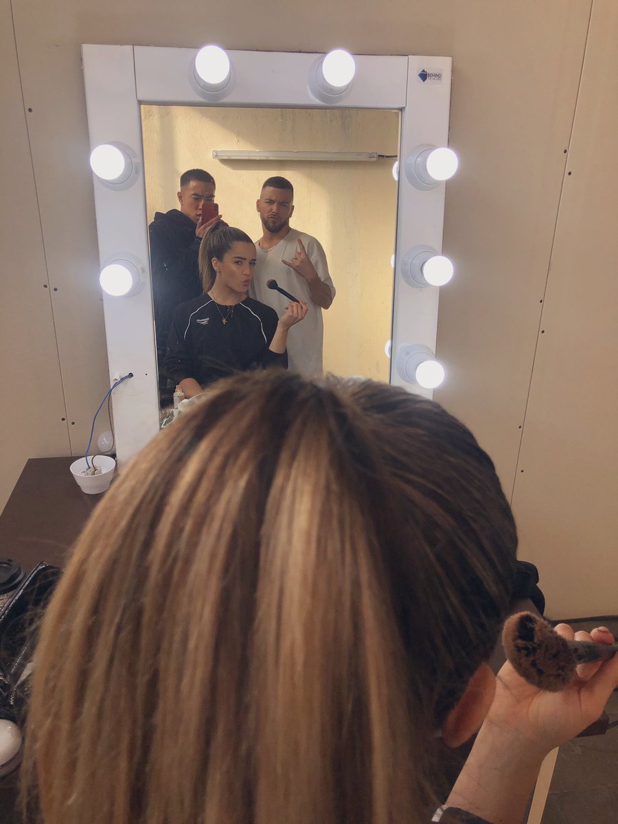 RaymondNaval's tweet image. Esta noche.... Mean Girls part II @lolaindigomusic @aaron_mataa