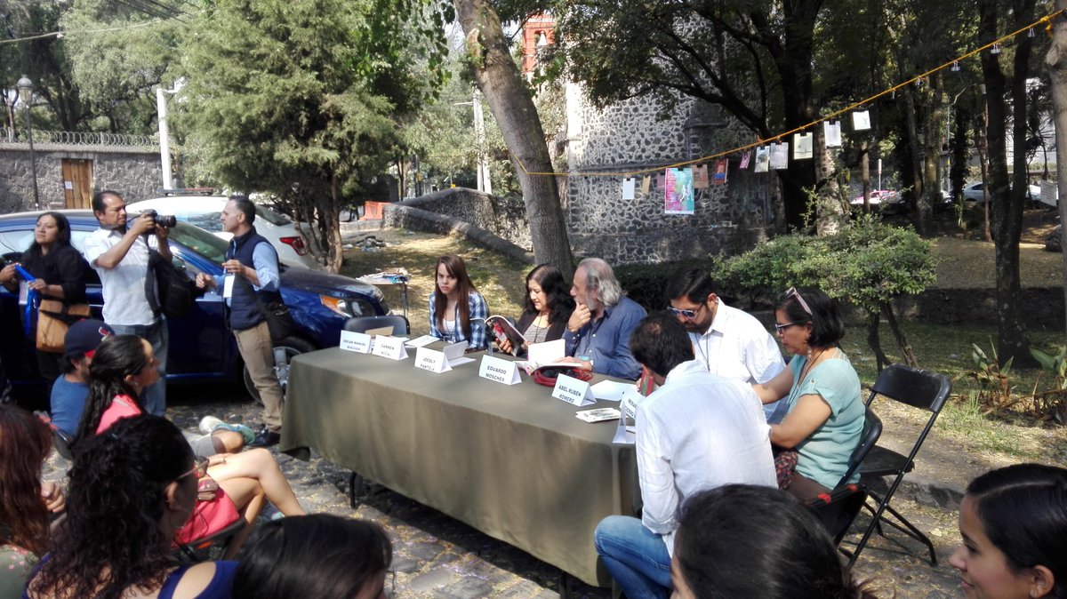 GeneralCoyoacan's tweet photo. La primera mesa fue todo un éxito.
El primer Maratón de Escritores de #Coyoacán, en el marco del Día Internacional del Libro y del derecho de Autor, sigue en marcha. 

Aún puedes disfrutarlo, consulta nuestras sedes.

#DiaDelLibro #EntradaLibre https://t.co/NPjvB8UCFK