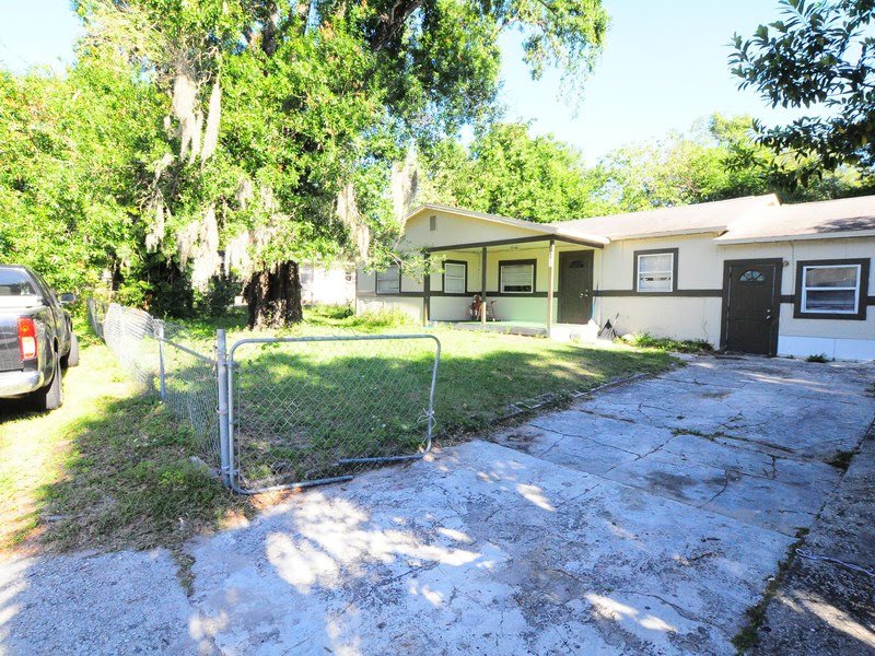 theairegroup's tweet photo. Tampa Investment/Income Property. 4 Bedrooms 2 Baths - https://t.co/dbXeEnY9vV https://t.co/6rnAjxeQZL
