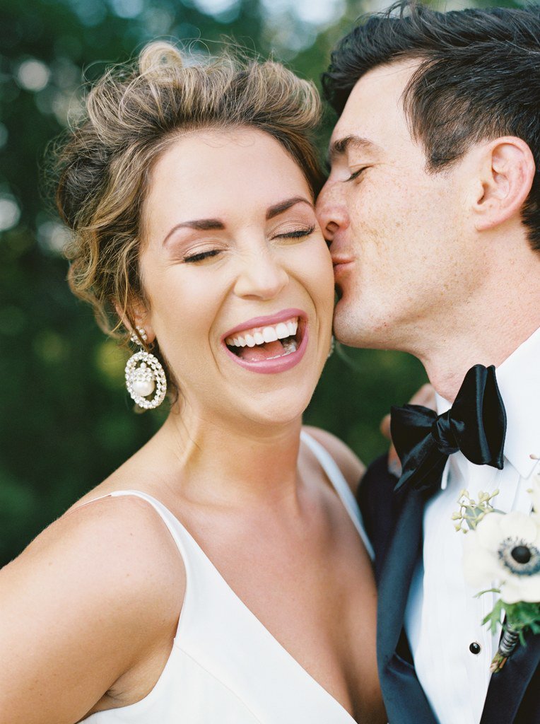 7 Neutral Eyeshadow Palettes That'll Get You Through Wedding Season trib.al/t5ODdSR pic.x.com/xsittc3Taa
More: instagram.com/weddingvideoaw…