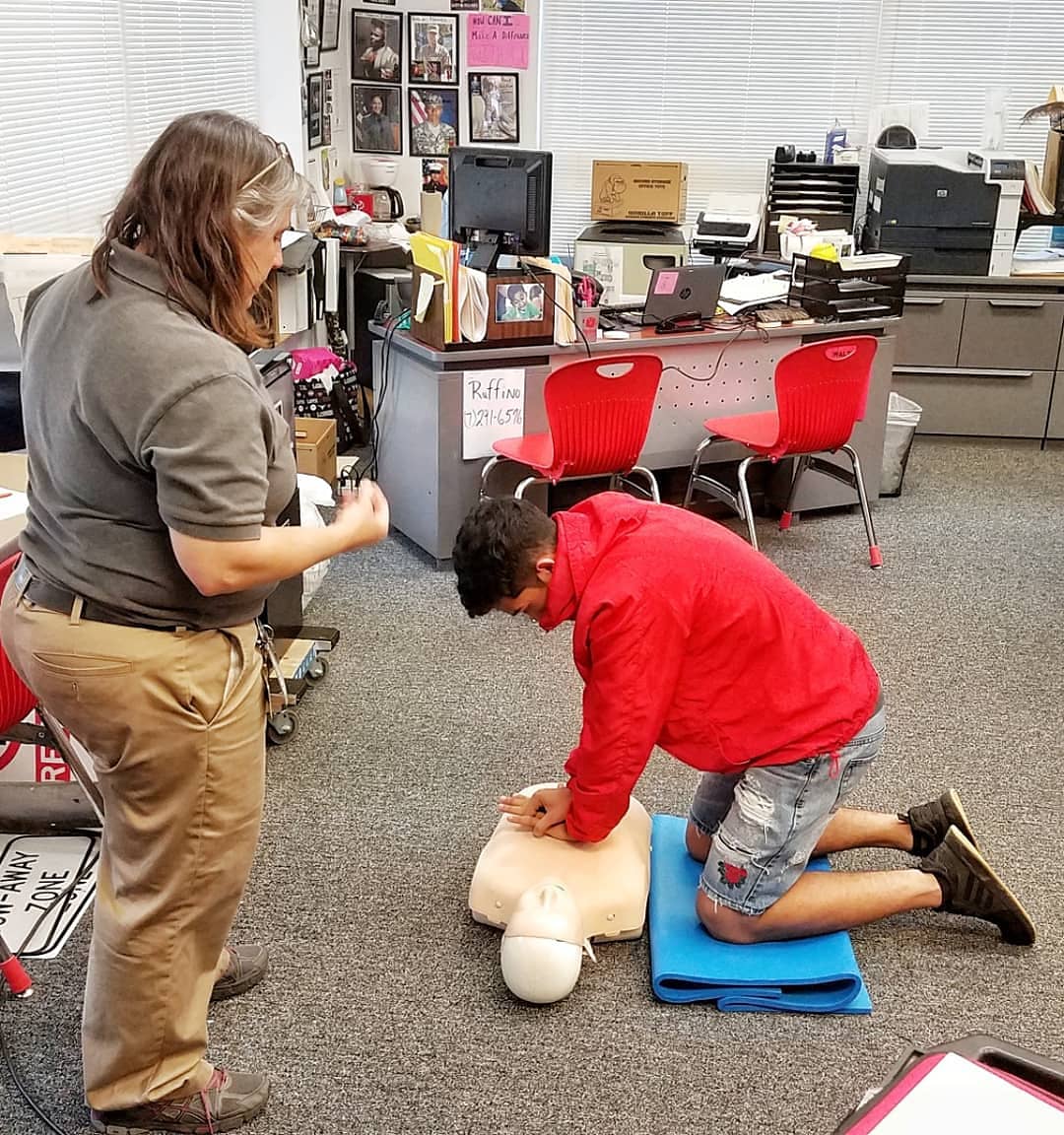 BaldLibrarian's tweet photo. Seniors fulfilling their state-required CPR training in the library today! Seniors, see Coach Ruffino if you still need to get CPR certified before you graduate! #ramnation #waltriphighschool #CPR #rambrary https://t.co/7AEi2Tj1LQ