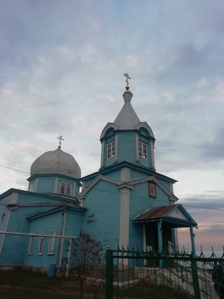 Село ореховка ставропольский погода. Храм Архангела Михаила село Ореховка. Село Ореховка Самарская область. Ореховка Самарская область Алексеевский район. Храм в Самарской области с. Ореховка.