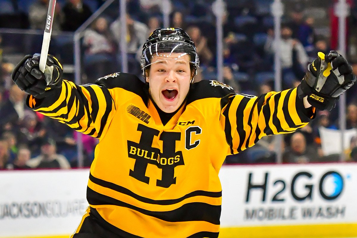 BulldogsOHL's tweet image. We've had a lot of time on our hands lately so...

Hamilton Bulldogs as actual dogs: a thread