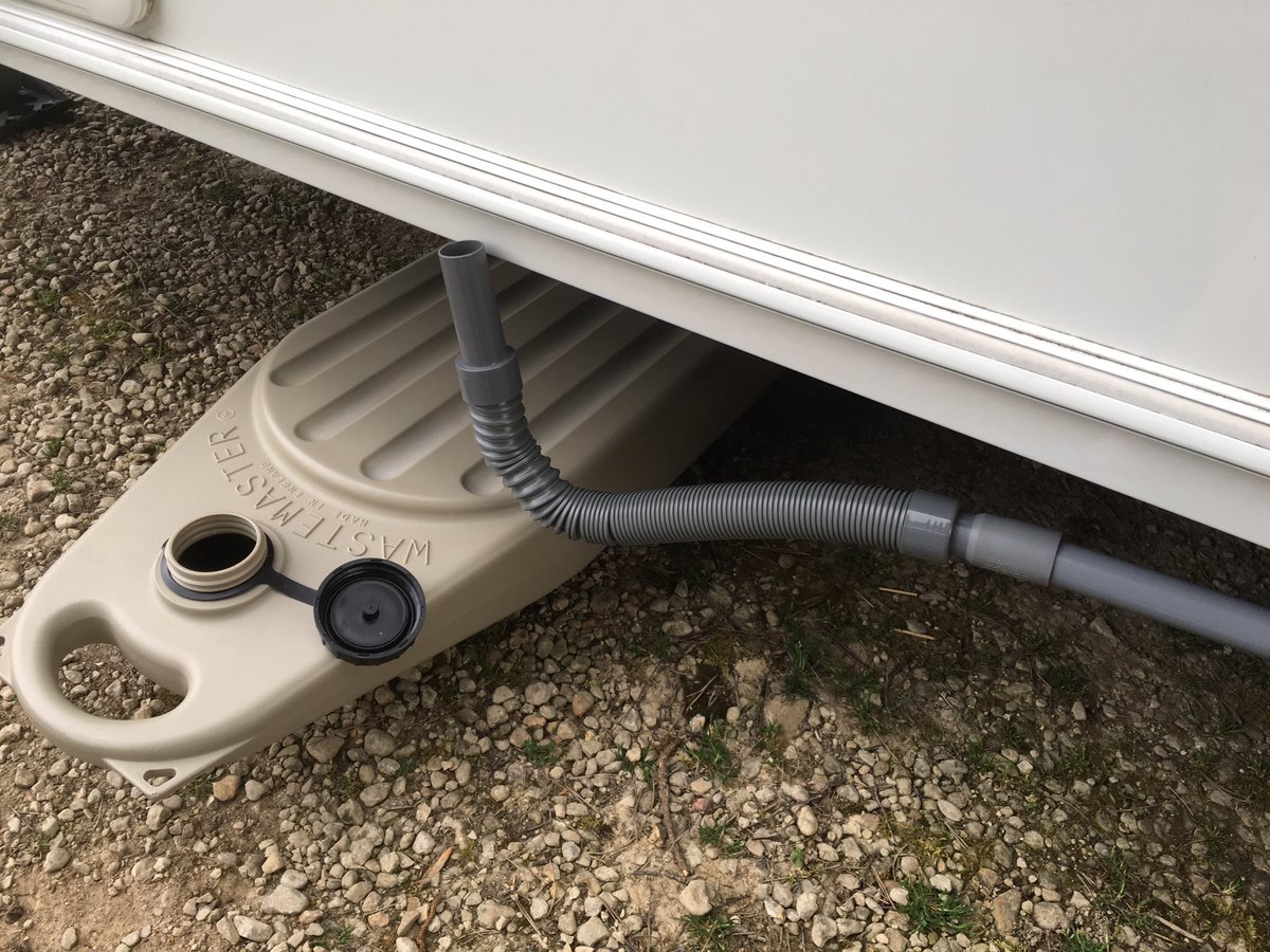 LatitudeAd's tweet photo. Loving the new @MyColapz waste water pipes &amp; when you need to empty your #wastemaster just bend it upwards #caravanning #motorhomes #caravans https://t.co/WICIDg6hmm