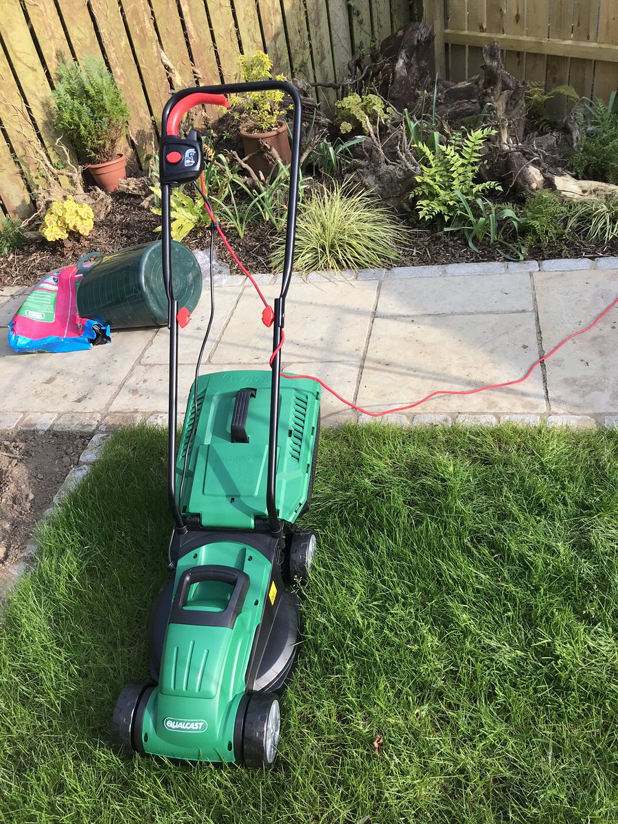 QuintinOliver's tweet photo. #LawnmowerGate No.12 It works! Now stabilised, wired, wheels aligned and powering across the mini-lawn like a fearless feather duster. I prefer the stumpery behind for easy maintenance...by the way. #JustSaying https://t.co/E9DWhQR83x