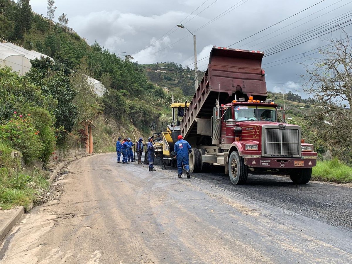 Brindamos nuestro servicios de provisión de mezcla asfáltica y tendido de asfalto al Consorcio Paute. Los trabajos en la vía Paute-Bulán-Matrama están por concluir. 

¡Impulsamos el desarrollo vial de la región! 👷🏼‍♂️