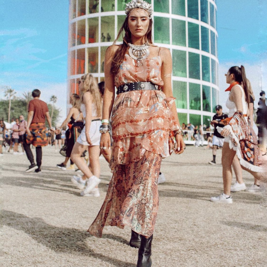 annasui's tweet photo. Spotted @kaelin_fox wearing #AnnaSuiSpring18 at Coachella this season! https://t.co/rAe8Z3ip7D