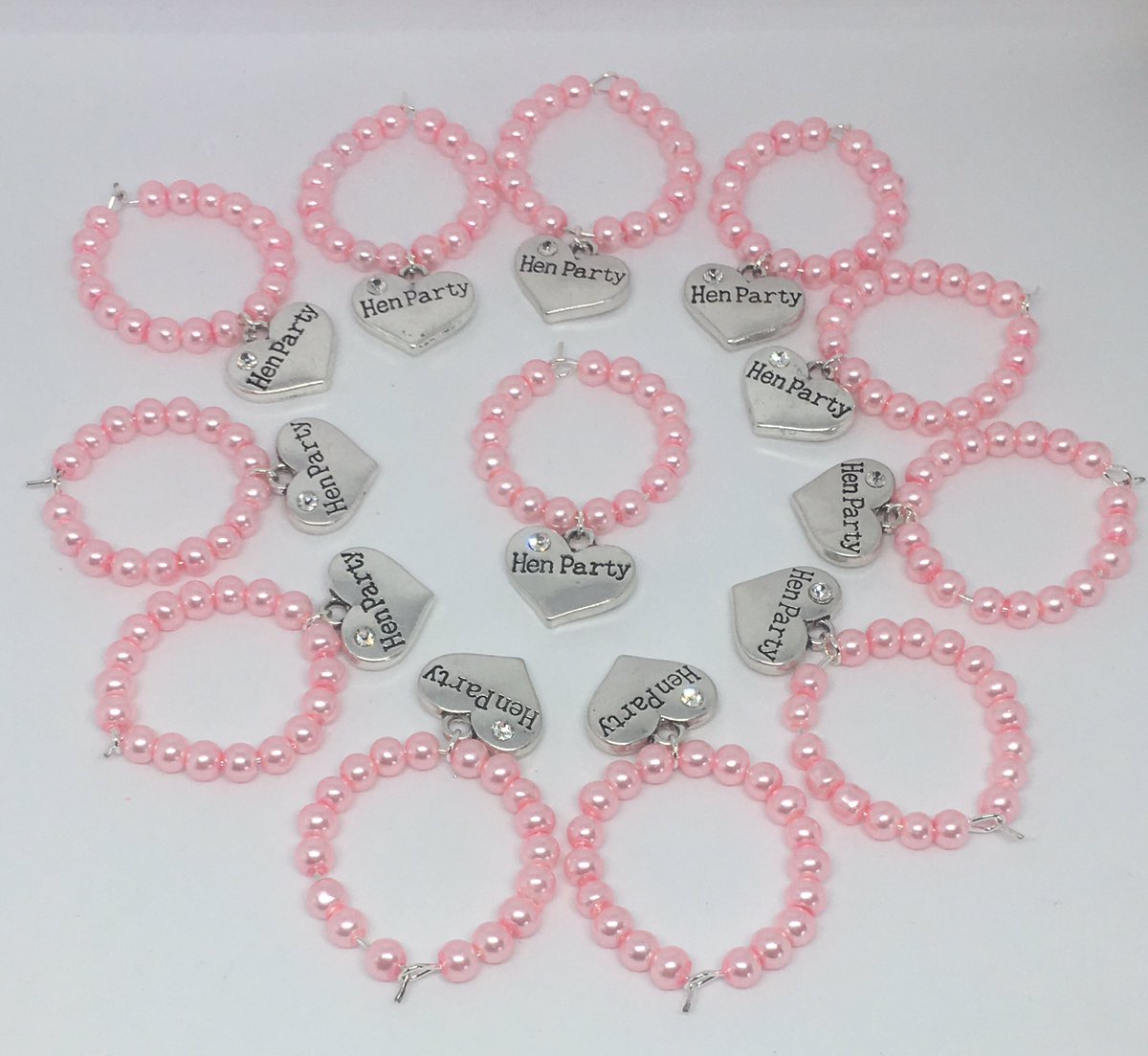 Loopylou2024's tweet photo. #henparty single wine glass charms, available in many colours #weddingday #weddingplanning #engaged #womaninbiz #wmukrt #sbs #bridetobe #hendo https://t.co/5ubZ3GAFqz