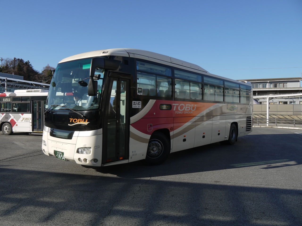 さくら学院交通局 Transportation Bureau Of Sakuragakuin また Carry On は日立電鉄交通サービスの常磐高速バスを連想する さくら学院 東武バスセントラル 日立電鉄交通サービス 東武バスセントラル足立営業事務所 東武高速バス 日立電鉄交通
