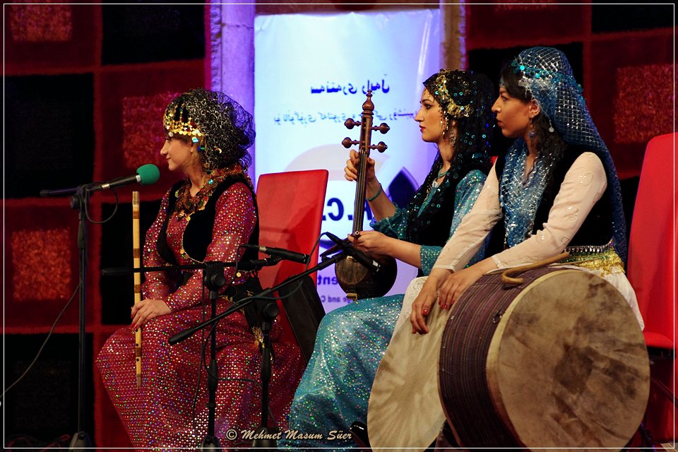 #Kurdish women musicians in #Ranya Cultural Festival. 2013 @ Mehmet Masum Süer #duhok #dohuk #Iraq #masum #suer #diyarbakir  #photooftheday #photo #photography #dance #art #photographers #diyarbakır #folk #folklore #music #rania #Iraq #Kurdistan