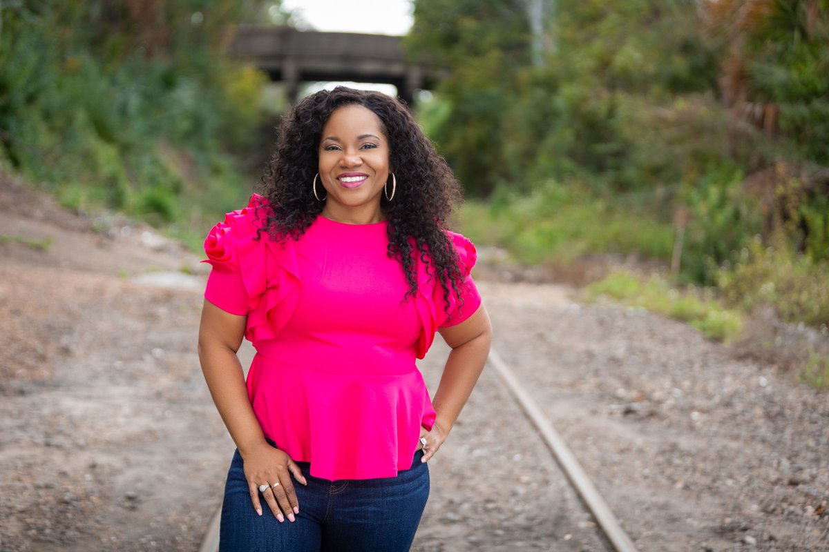 Are you preparing to turn your photography hobby into a professional business, yet worry about getting overwhelmed? In ep248, Kishia Saffold discusses the systems &amp; marketing tips you need to implement into your business to avoid that feeling of overwhelm! bit.ly/thebokehpodcast