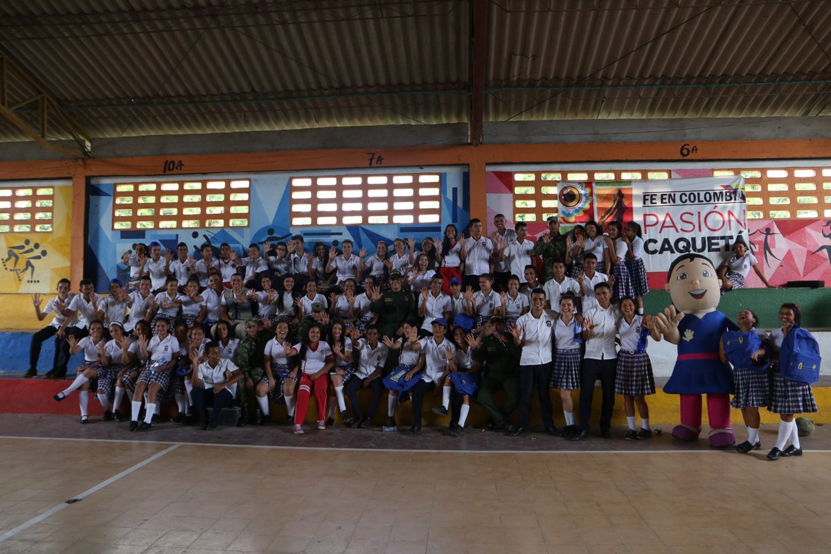 BaeevN19's tweet photo. El grupo de Atención Humanitaria al Desmovilizado del Ministerio de Defensa Nacional Baeev19 Policía Infancia y adolescencia realizan talleres de prevención de reclutamiento ilícito municipio Puerto Rico Caquetá, Colegio Sagrados Corazones bajo la estrategia Basta Aquí Soy Libre. https://t.co/W7HFApUvaU