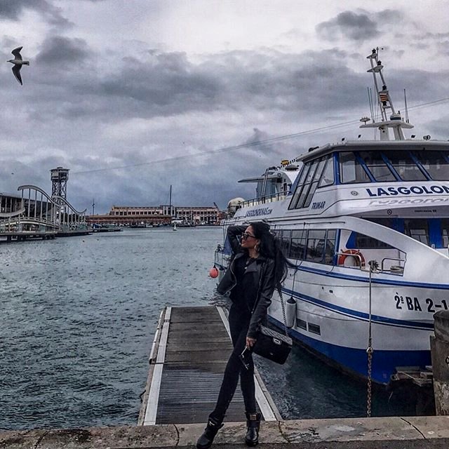 Alexia_DSilva's tweet photo. There are always unique moments and special people in our heart 🚢💞 #barcelona #spain https://t.co/z5J9haJwLL