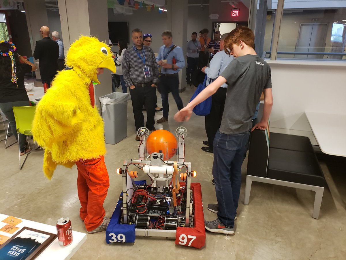 Screaming Chickens 3997 tweet media