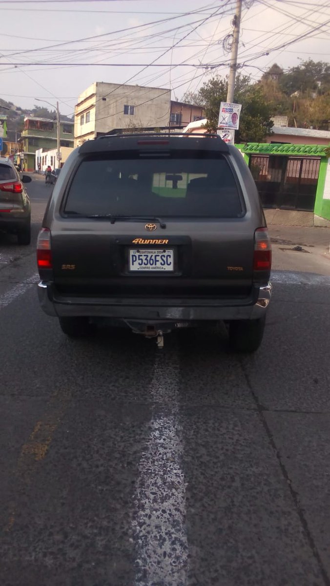 PMTVILLACANALES's tweet photo. #Precaución 

Vehículo con desperfectos mecánicos en 4ave 5 calle #VillaCanales, #PmtVc trabaja en el lugar.

Por el respeto a tu vida y a la de los demás #PmtVc. https://t.co/IT9WTS9wJZ