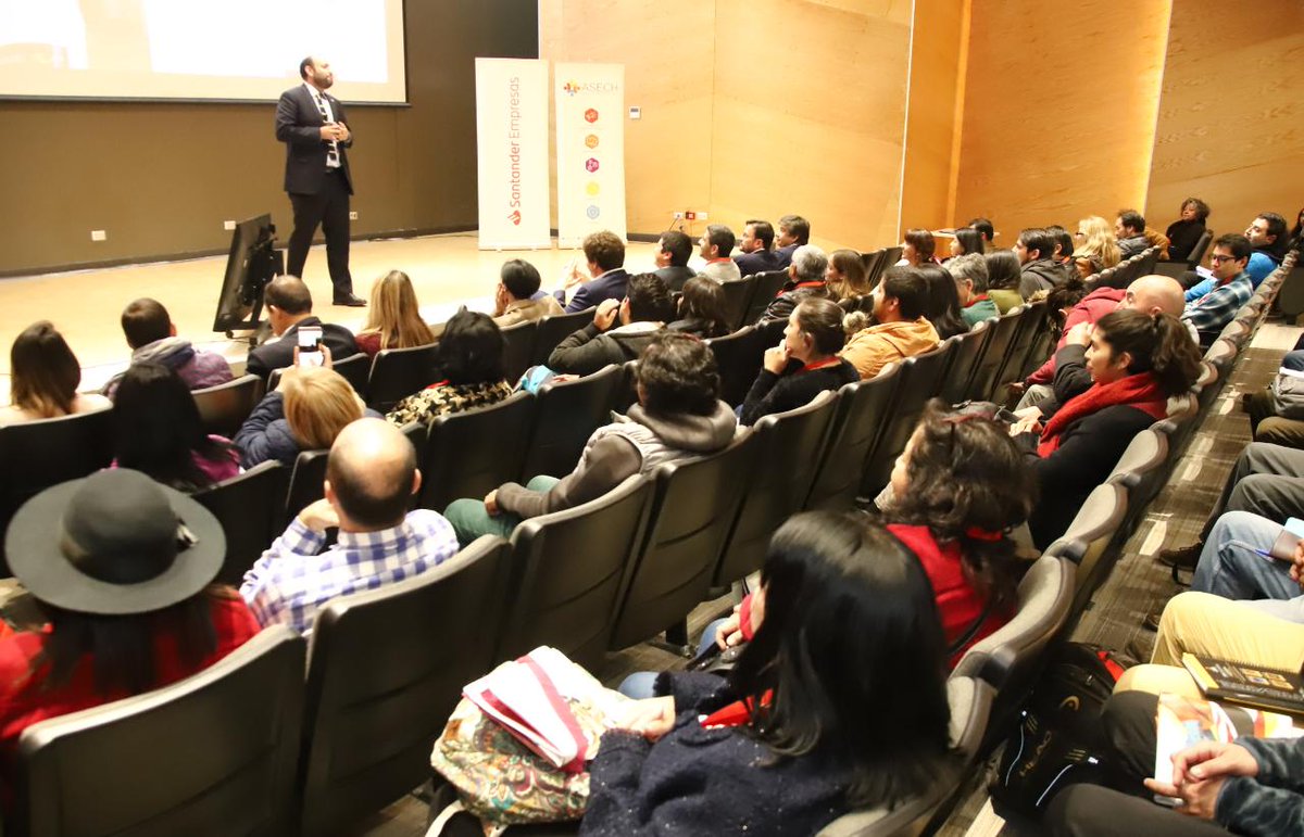 uohiggins's tweet image. En el Auditorio del #CampusRancagua, se desarrolla la segunda Cumbre de Emprendedores, organizada por la Asociación de Emprendedores de Chile #Asech, con la asistencia de nuestros directores de Vinculación y Relaciones Comunitarias, Hernán Castro y Marcelo Catejo, respectivamente