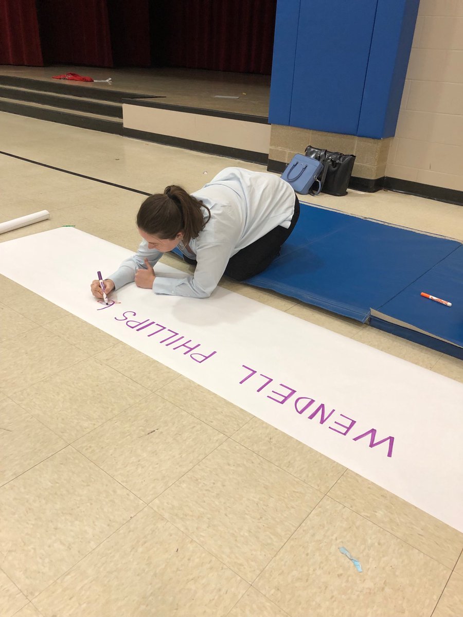 GGiacone88's tweet photo. Setting up for Wendell Phillips School #63 STEM night. ⁦@IceMillerLLP⁩ https://t.co/BoOyLPsOhR