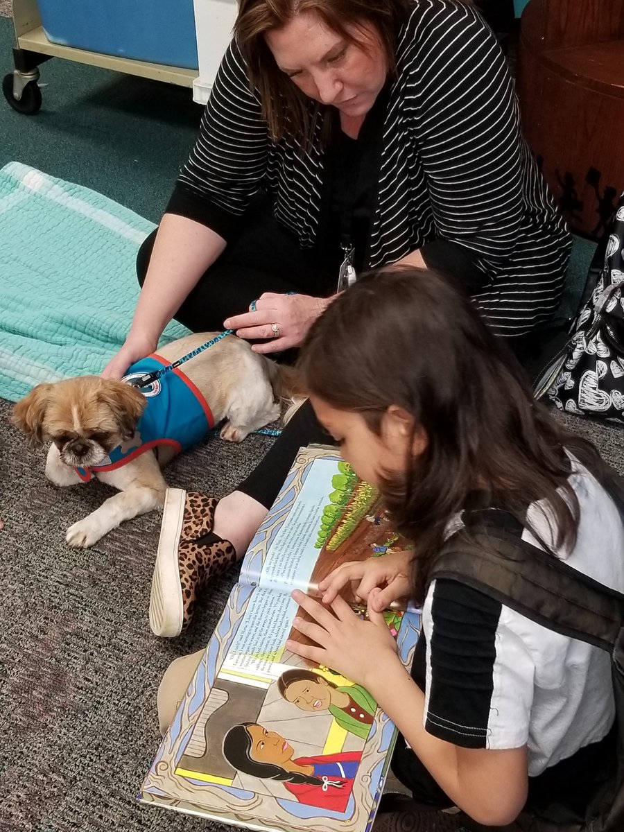 Oakside students enjoy reading to George the dog <a href="/TheFieldLibrary/">The Field Library</a> #talesfortails