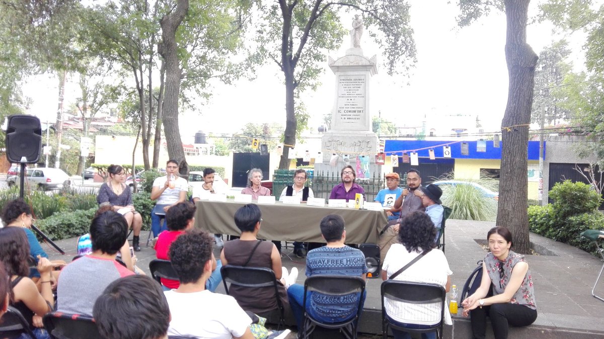 GeneralCoyoacan's tweet photo. Culminando la quinta mesa con  grandes escritores

El primer Maratón de Escritores de #Coyoacán en el marco del Día Internacional del Libro y del derecho de Autor está por terminar

El cierre en la Casa de Cultura Jesús Reyes Heroles será espectacular

#DiaDelLibro #EntradaLibre https://t.co/714R9h3PJE
