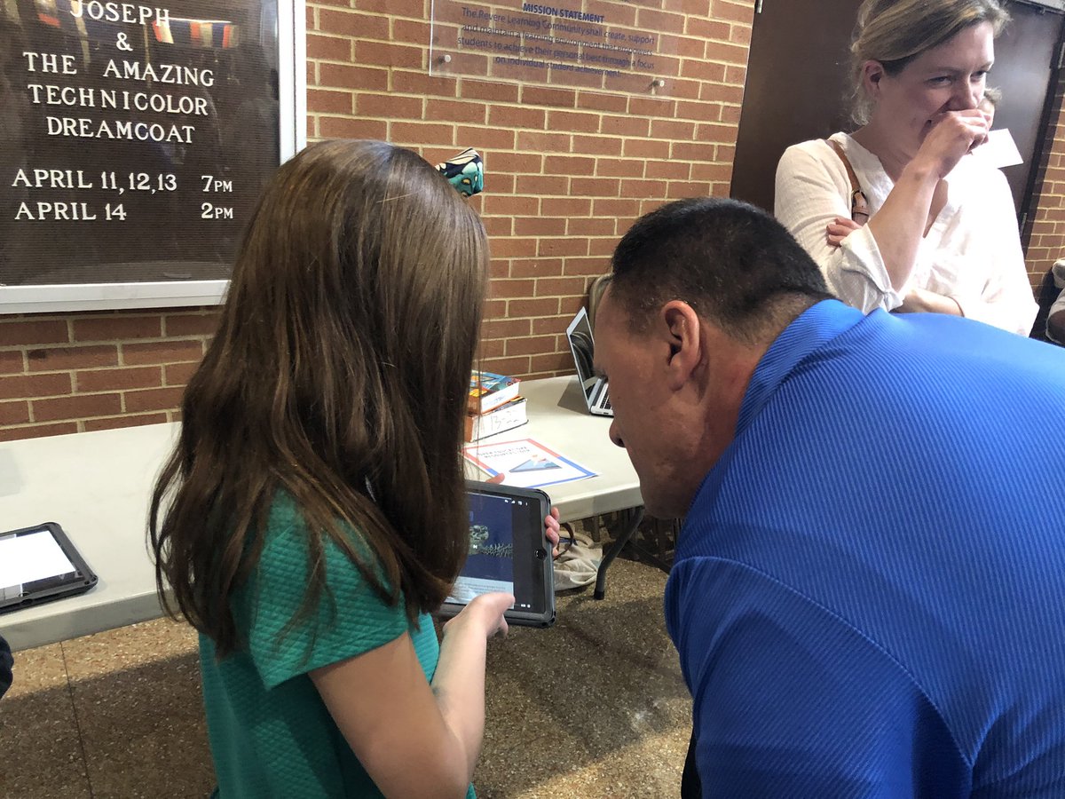 mrsjodihetman's tweet photo. Iโm so proud of not only my children in class but also my district. Tonight has been a great #CurriculumFair and #StateOfTheSchools #ReverePride @RevereLocal https://t.co/hf8wpNIR6X