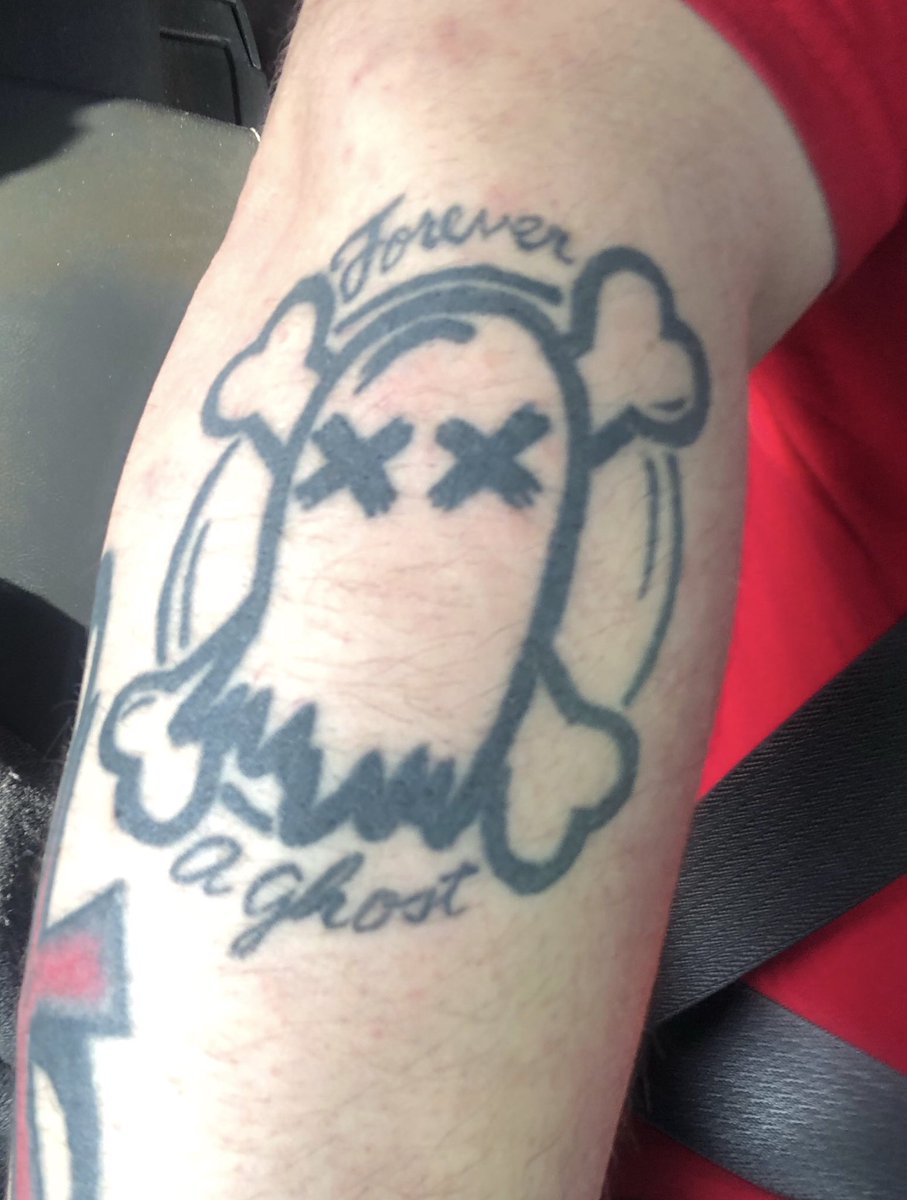 KyrCody's tweet photo. @GhostTown @itskevghost @EvanPearce
Still here listening 🤘🏻
And always representing
#foreveraghost https://t.co/HJmvDyMXRJ