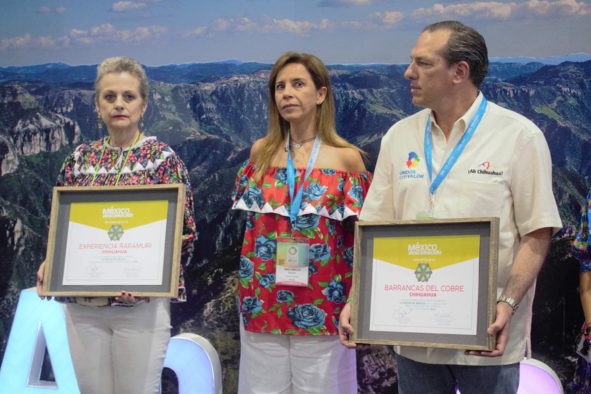 .#ENTÉRATE| Más de 1200 citas de negocios concretó #Chihuahua en el marco del 44 #TianguisTurístico de #México, con muy buenos resultados para el desarrollo, a corto y mediano plazo, del estado.

@VisitaChihuahua| <a href="/Pacomovi/">Paco Villafuerte</a>| <a href="/SIDEChih/">Secretaría de Innovación y Desarrollo Económico</a>

Más información 👇 negociosyconvenciones.com/cierra-chihuah…