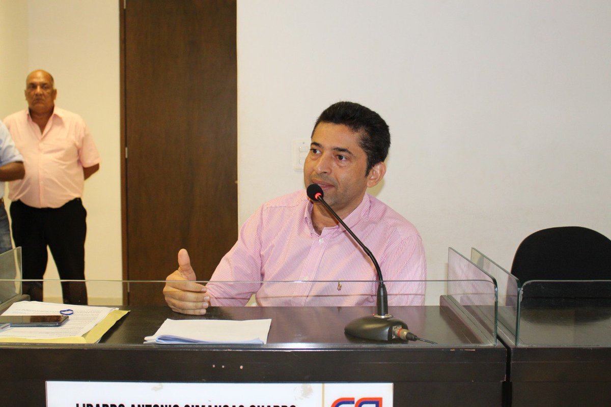 Por otra parte, quiso conocer detalle de los convenios que tiene esta E.S.E, en especial con el operador de San Fernando. Finalmente, resaltó lo afortunado que son los operadores de los servicios tercerizados por la clínica Rafael Calvo, ya que esta le ofrece todo los servicios.