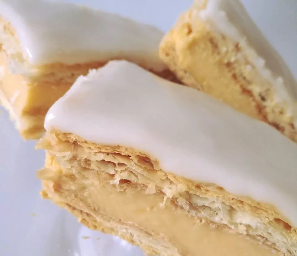 vegancakery's tweet photo. Just a few days until #TheVeganCakery is back in #Bromsgrove for the @WMVeganFestival #Vegan Fair @HolidayInnBroms - if you want to pre-order to make sure you don't miss out on your TVC faves, such as Custard Slices, email: thevegancakery@aol.com 😊💚 #AlwaysVegan #OnlyOneTVC https://t.co/WvA5LG5Sxv