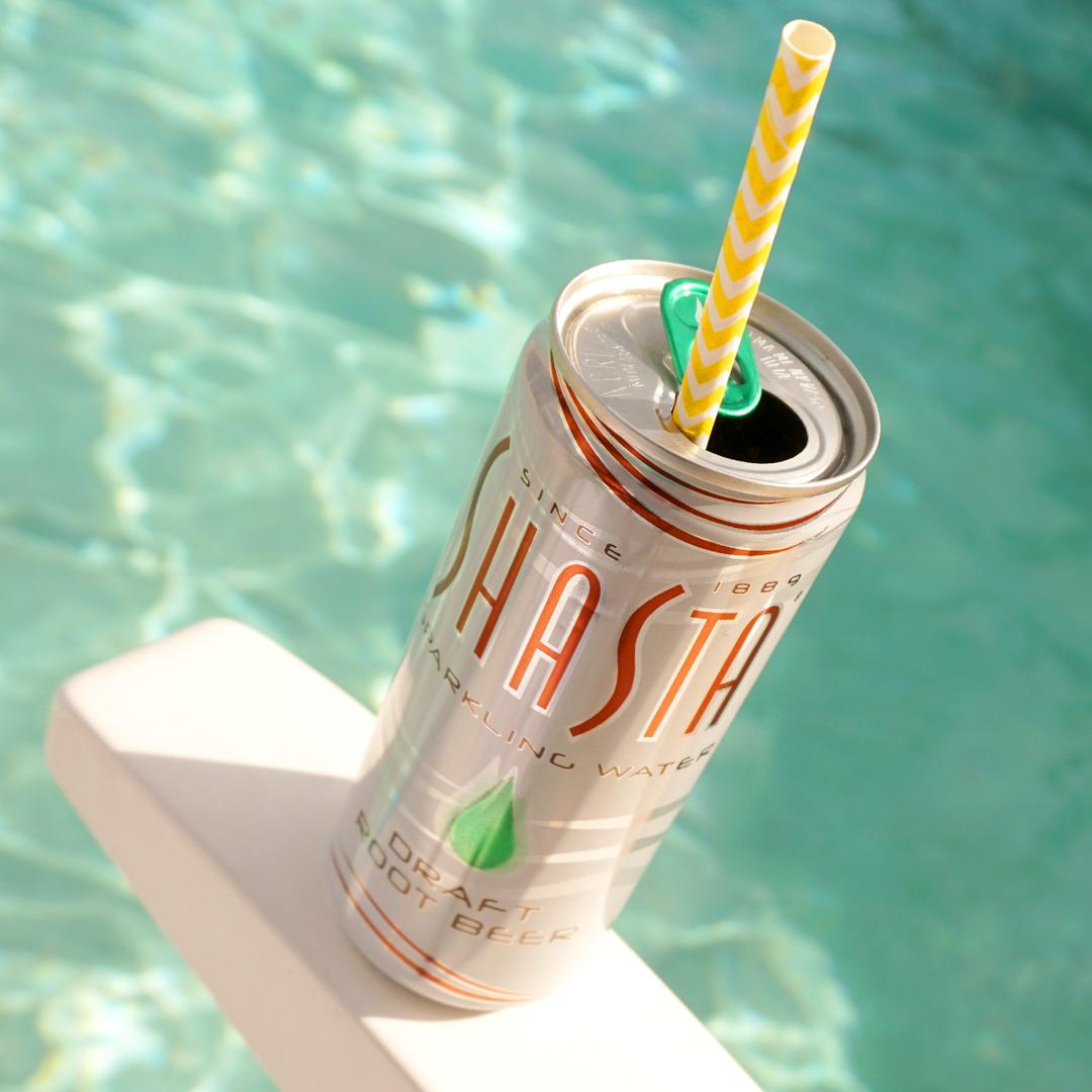 ShastaSparkling's tweet photo. As refreshing as a dip in the pool. 
#SoftDrinkAlternative #SDA https://t.co/eIItmo3JwA