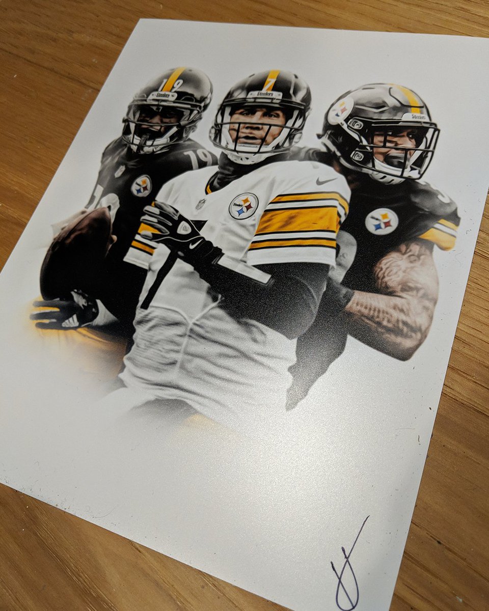thatmattsharpe's tweet photo. 🚨🚨 pumped for #NFLDraft and wanted to put some recent prints up for grabs...

RT + FOLLOW to enter to win *your choice* of one of these 8x10's:

@TomBrady
@_BigBen7 x @TeamJuJu x @JamesConner_
@juliojones_11
@dak x @EzekielElliott x @AmariCooper9 

closes 4/24 @ 7pm ET 👌👊 https://t.co/hkLhJ8j6l7