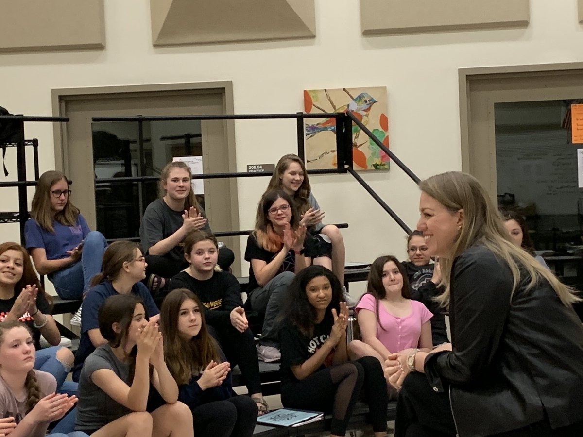 LTMSchoir's tweet photo. Today,Elizabeth Caballero, soprano with Austin Opera, spoke to the LTMS choir students about her upcoming role in La Bohéme. Students are attending the opera on Thursday! @LTFineArts @LakeTravisMS @BradLancasterLT https://t.co/gI7oWQLx2N