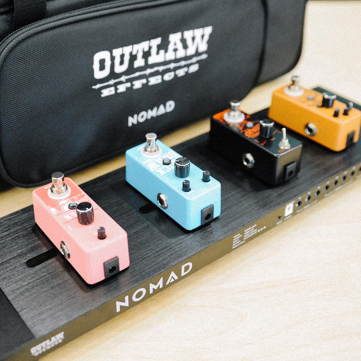SheShredsMedia's tweet photo. 🚨GIVEAWAY🚨Last chance to enter for a chance to win the @OutlawPedals Nomad Board and 4 bb pedals (overdrive, phaser, delay, and volume). Follow the rules + enter to win! Giveaway closes April 24th 👉https://t.co/cbj11d6UqR https://t.co/nLABYbOtLc