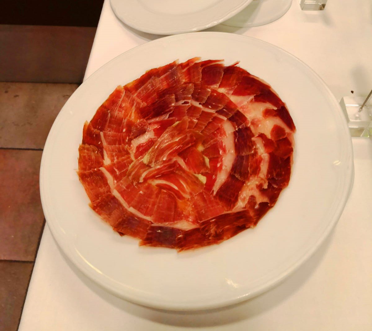 brtizon's tweet photo. No hay nada como un plato de #jamón #SánchezRomeroCarbajal ... pídelo en #ELTizón, lo escogemos para ti!! #Oviedo #productosdecalidad #desde1985 https://t.co/ePwk6kzKVs