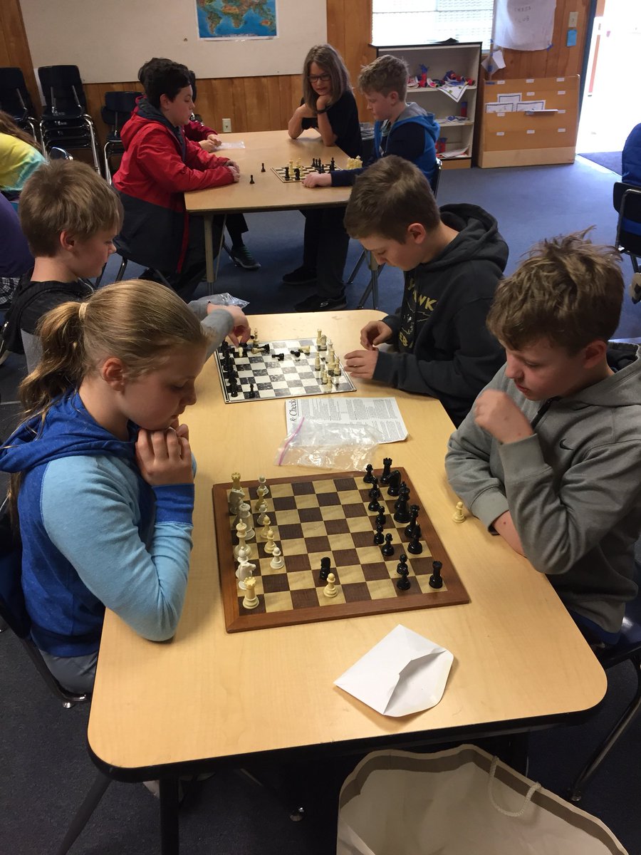 Montclair_BSD's tweet photo. 5th grade chess extraordinaire @Montclair_BSD https://t.co/IV8RUDguaf