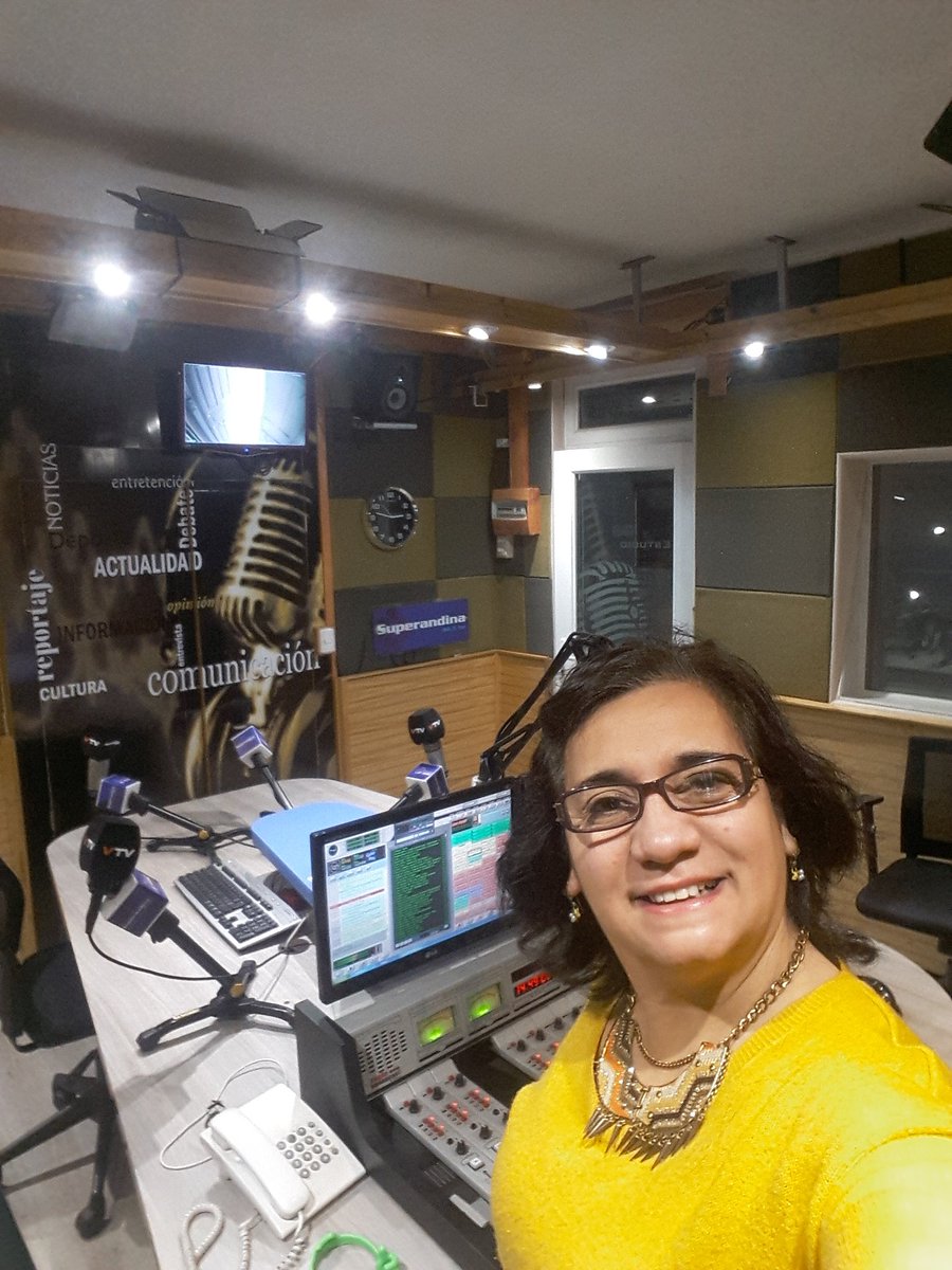 radio_fernanda's tweet photo. Algunas sorpresas esta tarde #ConUds @superandina https://t.co/lWj3npMMg0
