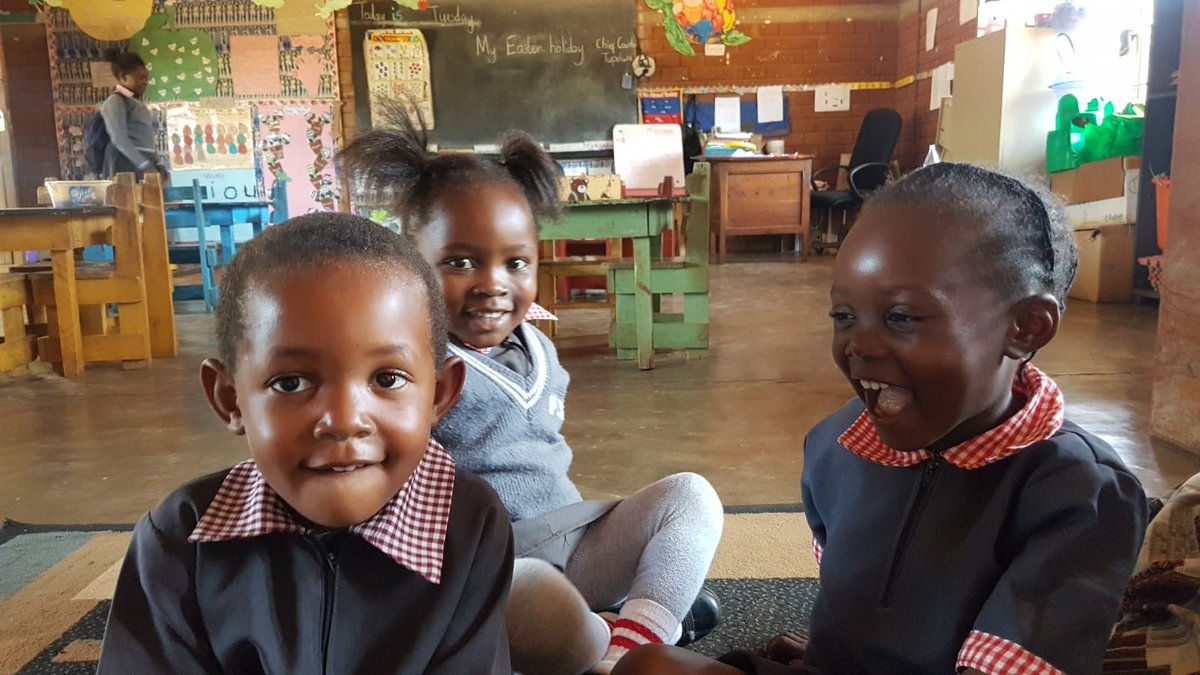 bridgepeacehope's tweet photo. Bridges of Peace and Hope are being built right now at Mukwashi Trust School as teachers and students are joined by a team from AIS Vienna! A feat of friendship, collaboration, and commitment to education 💚🧡💙 #bridgesoffriendship #mukwashitrustschool #aisvienna https://t.co/k2JGXfN5RS