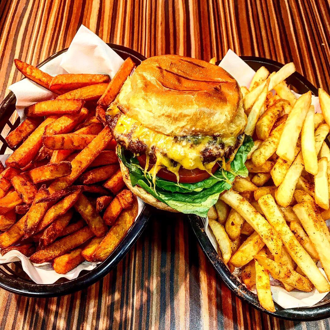 BenzBurgers's tweet photo. #cheese #grilling #grillingfools #melt #burger #food #cheeseburger #benzburgers #foodporn #foodie #foodphotography #foodgasm #eat #londonfood #london #burgers #cheesey #gourmet #halal #kensal #kensalrise #kensalgreen #kensington #ladbrokegrove #munchies https://t.co/8fl3dEvGIC