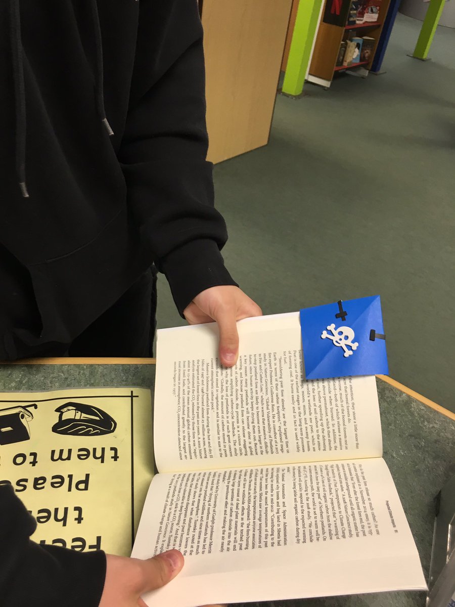 CcgLibrary's tweet photo. This bookmark is soooooooo impressive. Might be our favourite one today. 

#WorldBookNight
#PirateBookmark #PageDefender https://t.co/TrnDhQAM8J